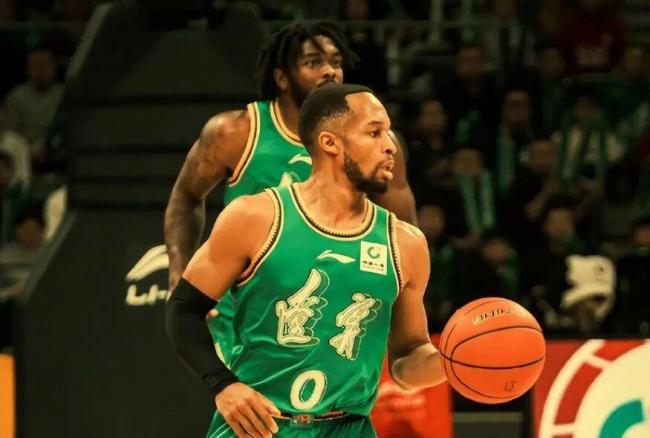 辽宁男篮外援人员变动你咋看 球队实力有望提升