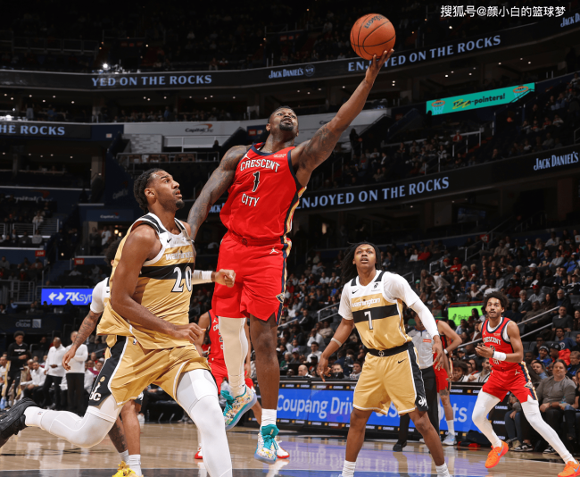 两战77+13三分！墨菲顶级3D属性令东说念主垂涎 鹈鹕新首脑能干赛场