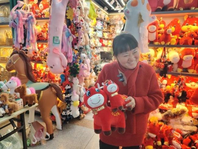 哭哭马火到海外 国内订单排到3月 意外走红全球热捧