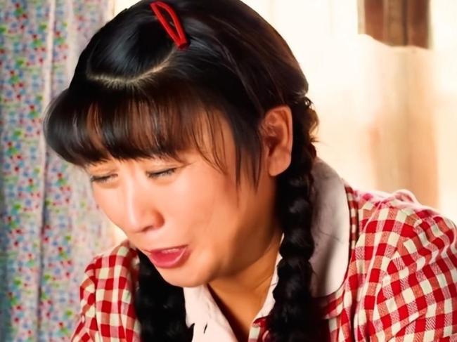 媒体评:闫学晶代言品牌纷纷切割,明星哭穷的流量有毒 自毁人设代价大