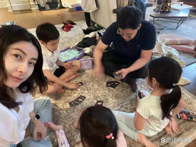 多项房产与郭晶晶共同捏有，霍启刚主动公开个东说念主财产 透明富豪引热议