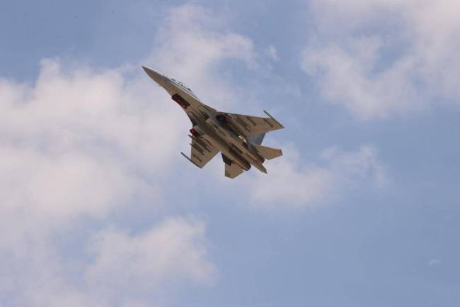 歼20歼16歼10同框！最新画面来了实战化训练跃升(图4)