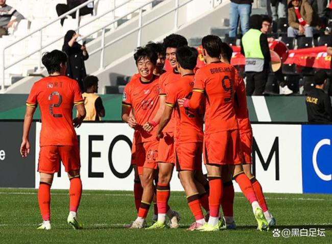 韩媒：太疯狂了！中国男足居然小组第一 中国足球新黄金一代诞生