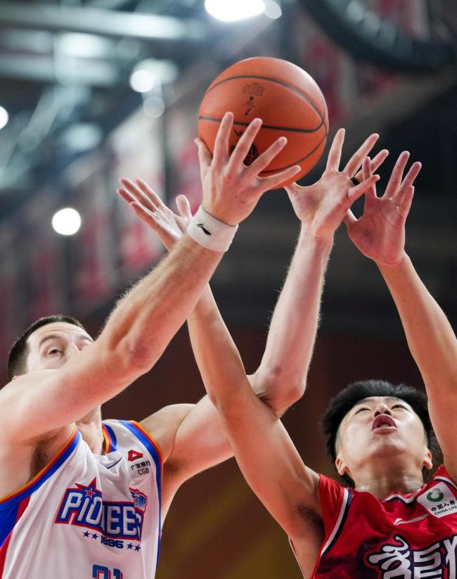 CBA：广州朗肽海本不敌天津先行者 常规赛第14轮激战