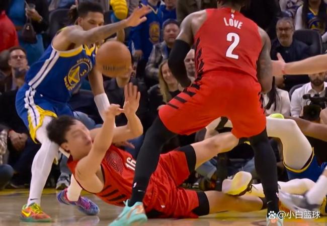 杨瀚森3分2板拼尽全力 名嘴:队友太独了,期待合适球队