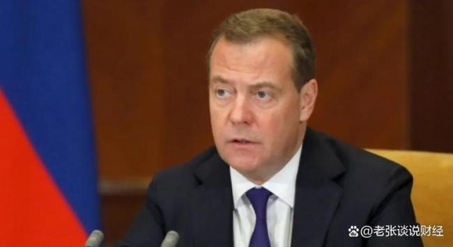 梅德韦杰夫为何调侃格陵兰入俄 大国博弈的荒诞剧