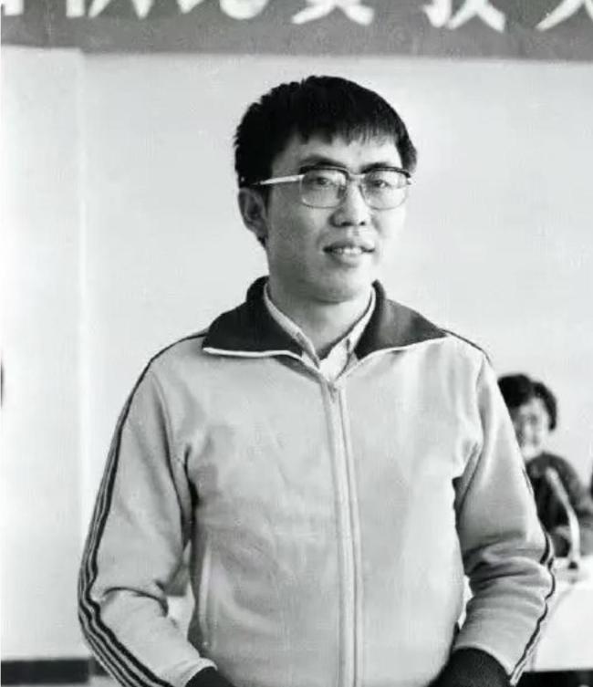 Nie Weiping in a commemorative moment