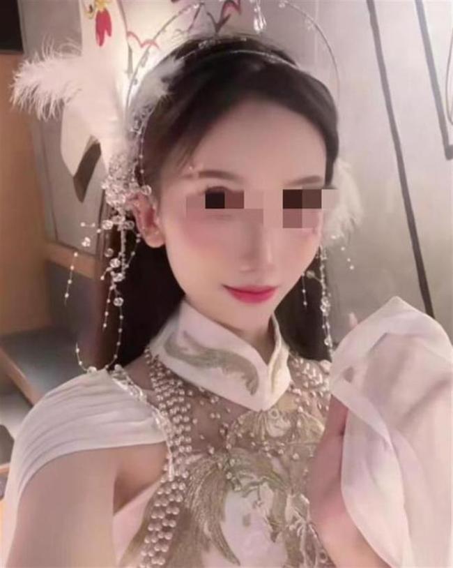 新疆31岁舞蹈老师万小艳去世 与病魔抗争的坚强舞者