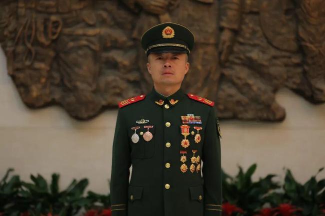 35名“兵王”照片公布 武警部队最高警衔授予仪式举行