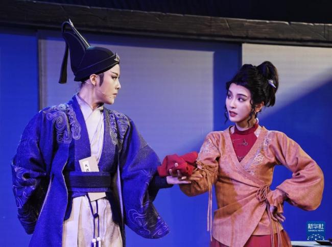 越剧演员陈丽君李云霄破格晋升