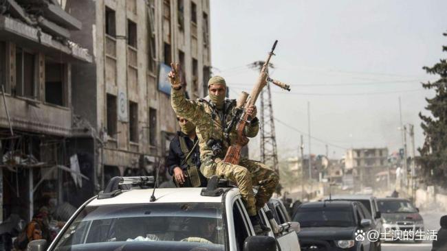 曝叙过渡政府队伍围攻库尔德武装 封闭升级激勉外洋关爱