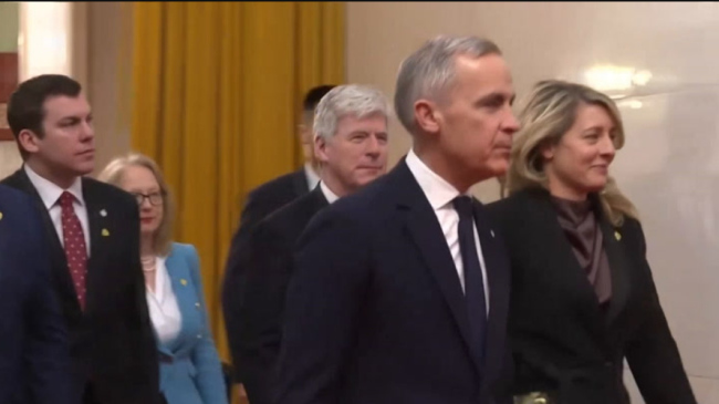 加总理直说了：中国确实比美国更可靠 加拿大取消电动汽车额外关税