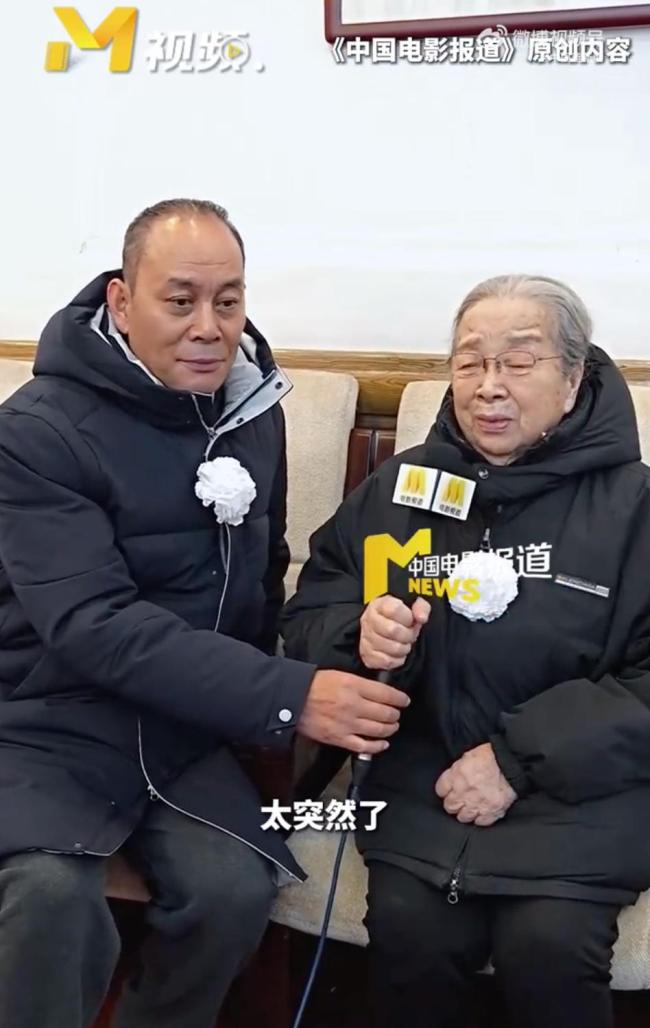 陶玉玲告别典礼“容嬷嬷”李明启哀泣 好友离去难掩追到