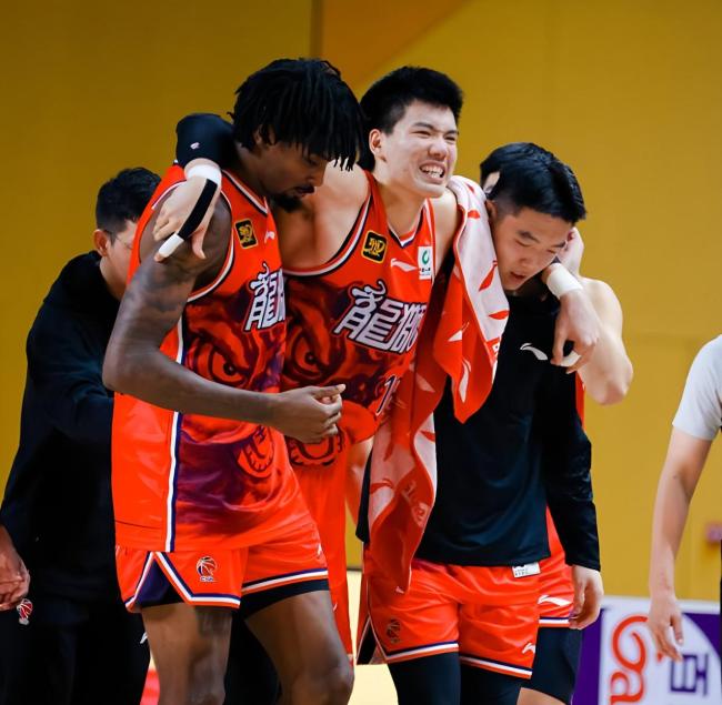 CBA全明星票选你相沿谁 少壮崛起激勉热议