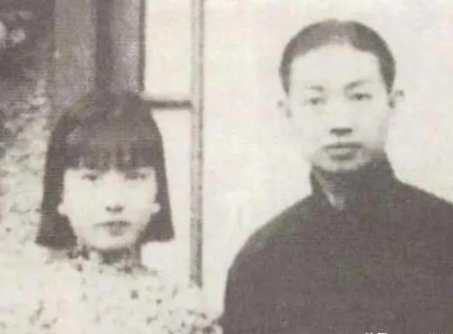 孟小冬究竟有多漂亮？一嫁梅兰芳二嫁杜月笙，美得让人移不开眼！ 舞台与情感的传奇一生