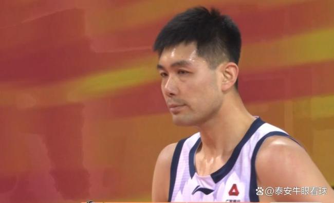 10战9胜！山东逆转双杀吉林 邱彪喷裁判吃T高诗岩12 4 5 团队篮球的胜利