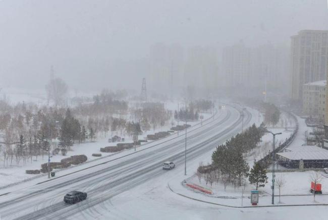 内蒙古现-44.6℃极寒天气 冰雾景观再现