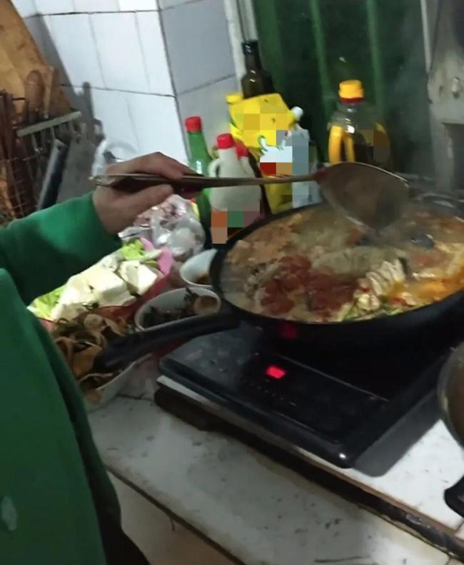 56岁阿姨重新“养自己”获赞 温暖文字治愈人心