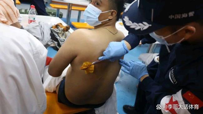 外籍货轮倾覆中国海警已救起13人 紧急救援彰显人道主义担当
