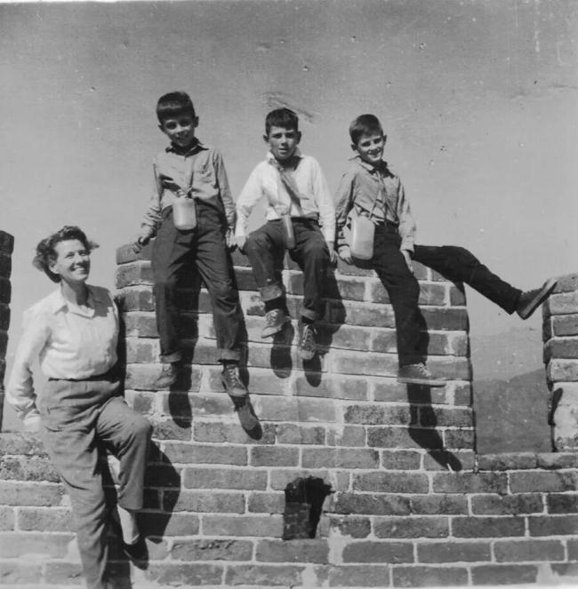 柯马凯：感谢父母把我生在中国 家族情缘延续数代