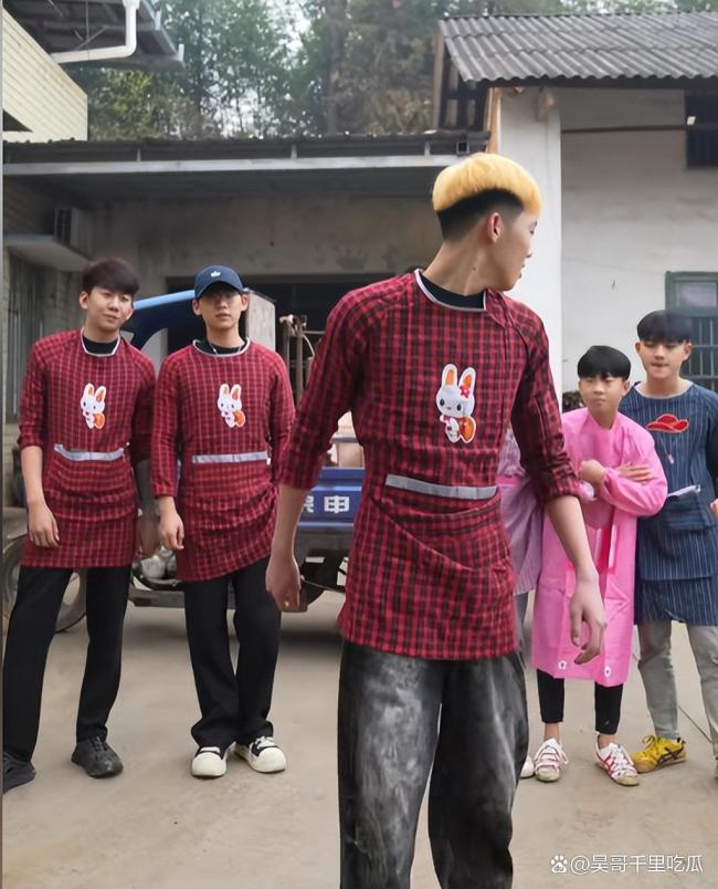 杀猪宴风波索要2000场地费老人发声 好心办坏事