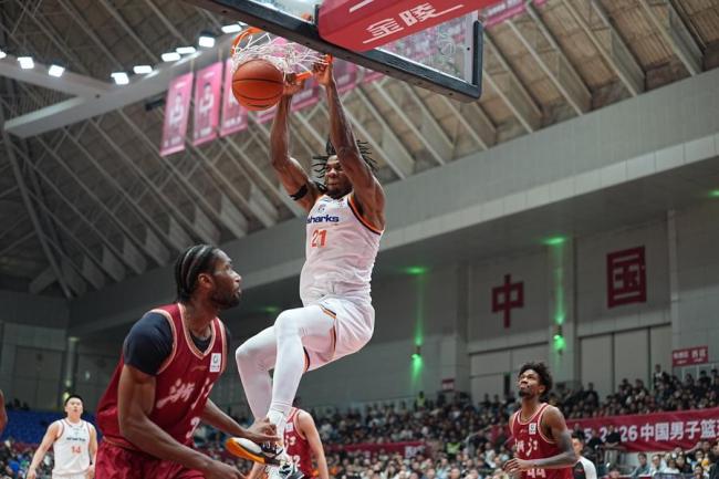 上海男篮82-85不敌浙江队 客场惜败无缘五连胜