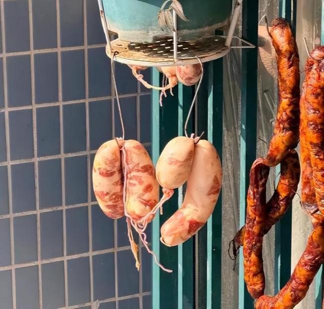 网友晒“九肥一瘦”比例香肠 独特配比引热议