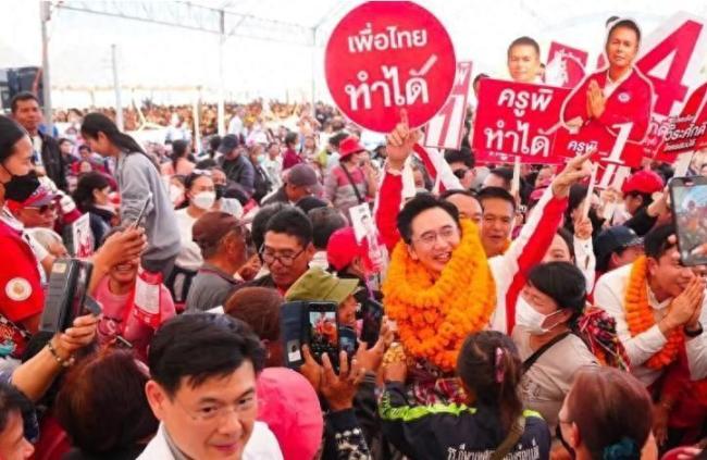 他信外甥称胜选每天抽9人当百万富翁 西那瓦家族全力支持