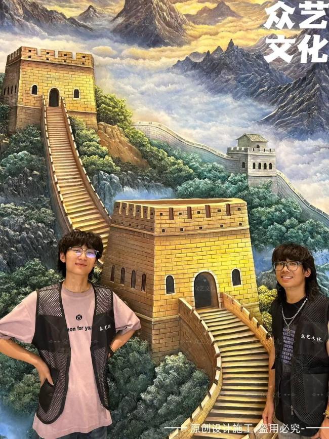 媒体评00后“刮腻子”年入百万