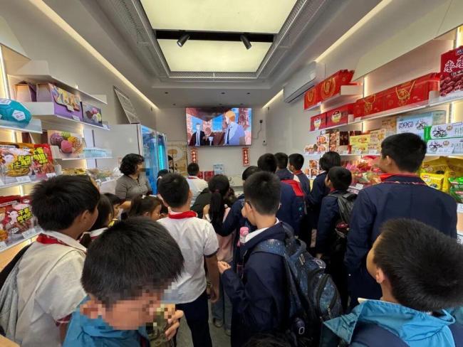 网红肥娟夫妇自曝小吃店利润惨淡 经营压力大考虑外出上班