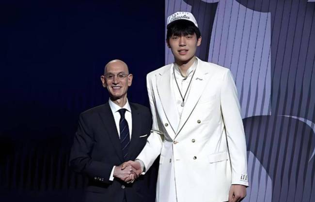 杨瀚森入围NBA全明星新秀赛 发展联盟表现抢眼