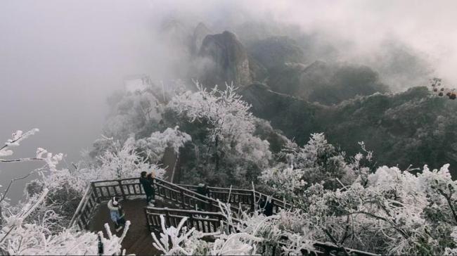 湖南新宁崀山丹霞邂逅雪雾云海奇观 绝美景观惹人醉