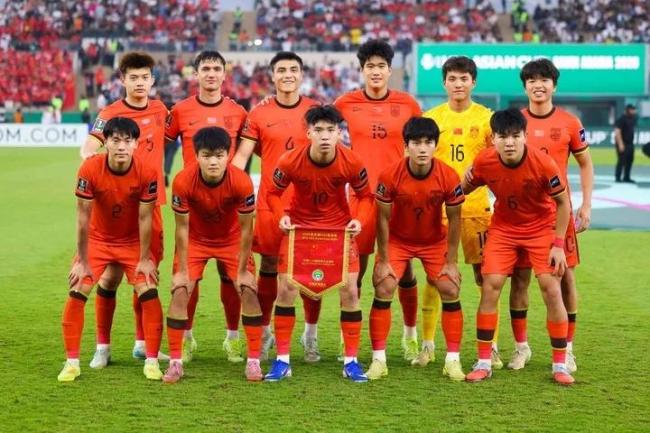 集训50天！努力会有回报，U23国足球员拿到亚军不容易！创造历史最佳成绩