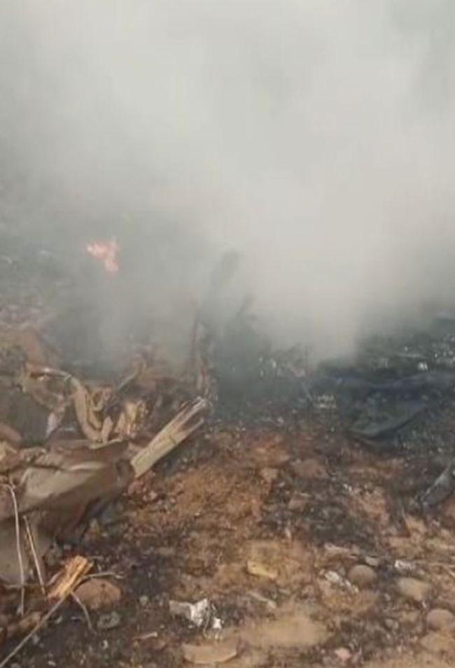 印度一飞机坠毁 莫迪发声：感到悲痛