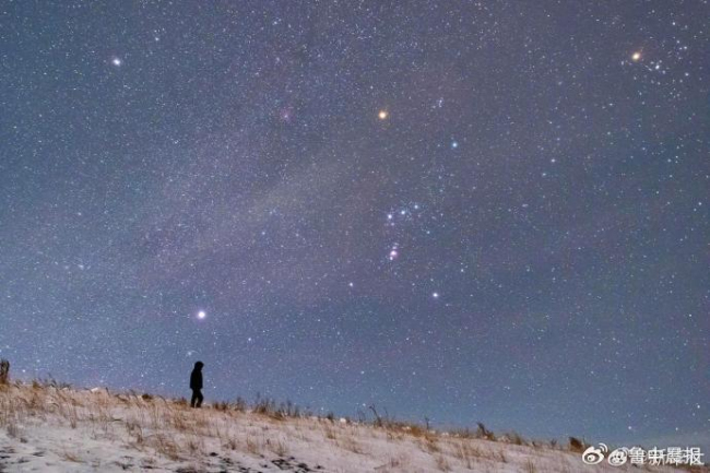 当冰雪大地邂逅璀璨星空
