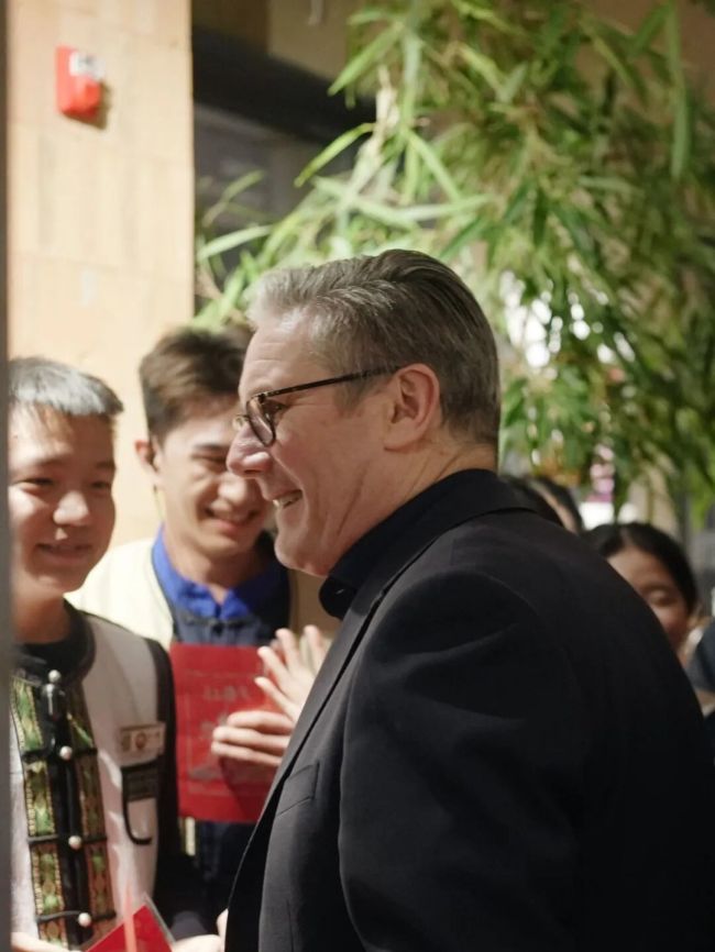 英国首相抵京第一餐菜单曝光 云南风味迎贵宾