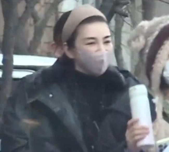 黄奕48岁素颜情景 勤勉生存的钤记