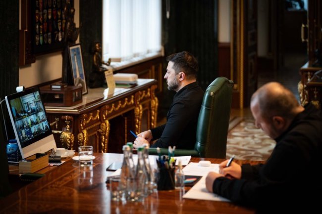 战况告急！泽连斯基紧急致电马克龙：曝俄军酝酿大规模打击，法援战机即将抵乌 外交与军事援助加码