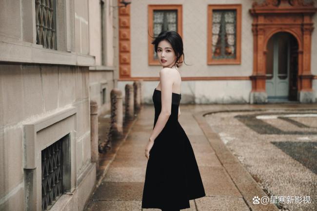 白鹿终于演了她念念演的探案剧 央八接连播出再阐述力