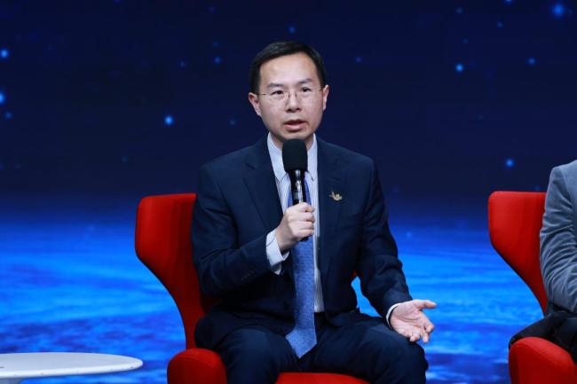 中国大模子到底有多狠恶 民众认同全栈本领