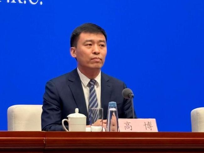 春节假期增设移动式应急充电设备