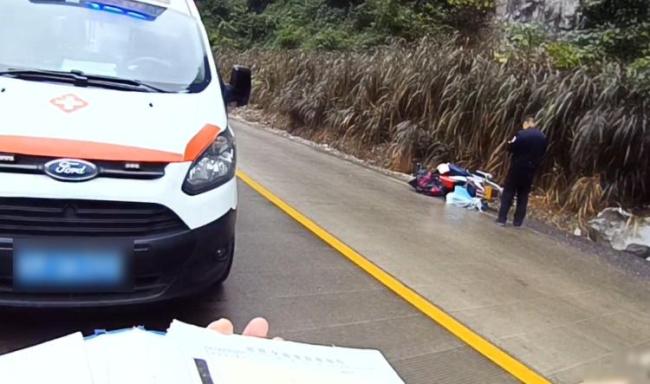 肇事者销毁证据被民警制止 警民携手还原真相