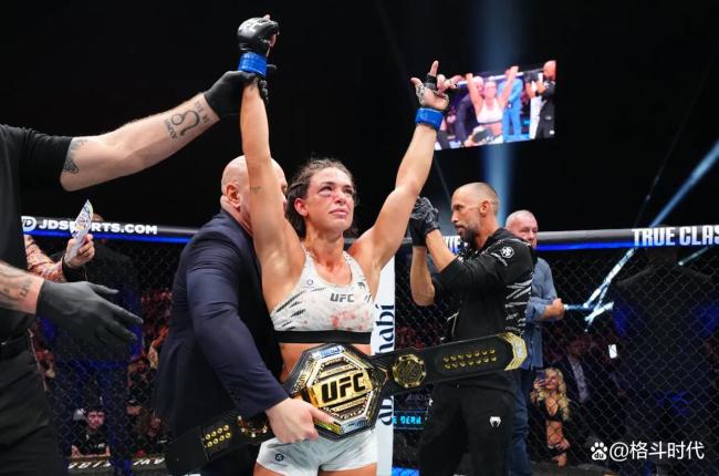 张伟丽还未松口,UFC草量级冠军已放话应战,这位美国女队长排面拉满 巅峰对决引期待