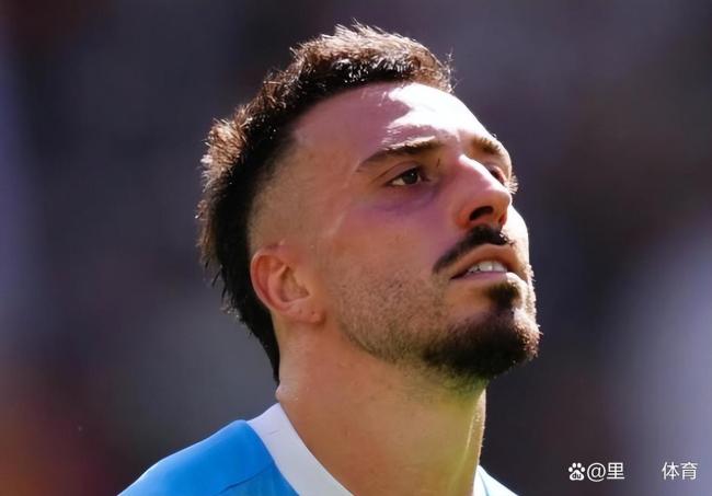 米兰加速购买2000万新中卫！皇马出品对意甲熟悉，阿莱格里很欣赏 即插即用助力后防升级