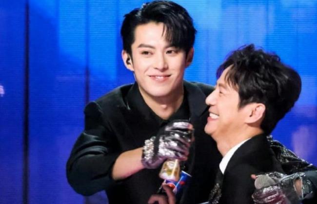 何炅飞行亲爱的东说念主皮客栈 诤友齐集暖热满满