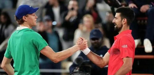 ý�壺�ڰ���������֮����и��м��� ��ͣ��������