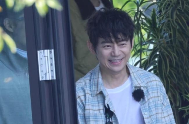 亲爱的客栈2026：何炅加盟引全网狂欢