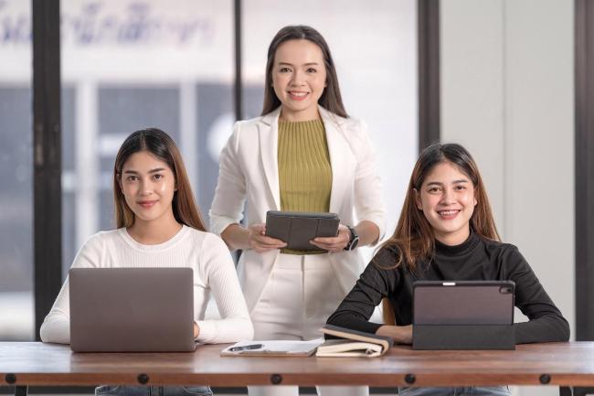 宝妈考博一边带娃一边挤时辰学习 科学瞎想与高效学习并行