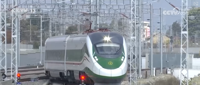 AI巡检 服务升级“组合拳”就位 护航旅客平安返乡