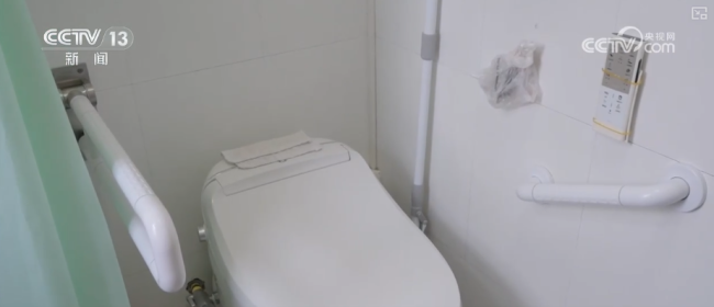 精细暖心实招“托”起“一老一小”